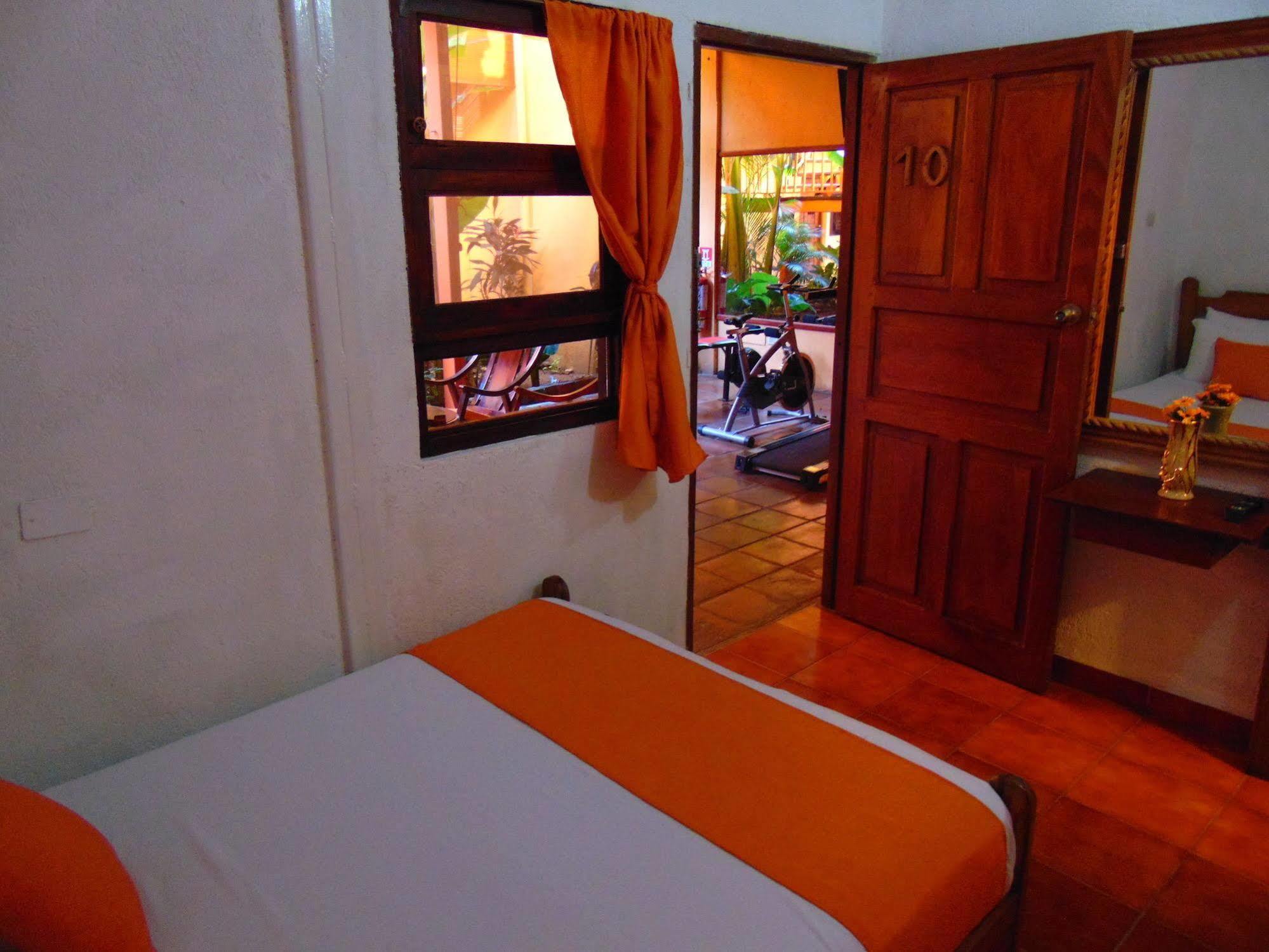 El Maltese Hotel